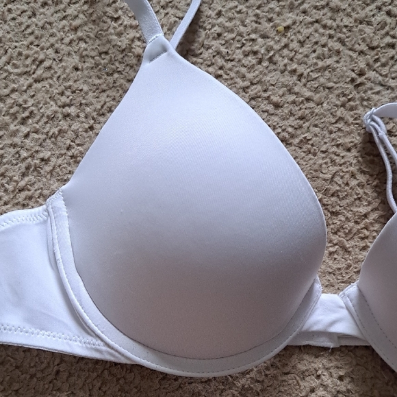 Victoria's Secret White Underwire T-Shirt Bra - Picture 4 of 8